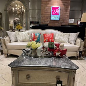 طقم أثاث جديد بتصميم أمريكي حديث من الخشب الصلب والقماش، طراز ريترو فرنسي لفيلا مع أرجل من الفولاذ المقاوم للصدأ وحشوة إسفنجية - Product Image 3