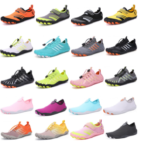 Campione gratuito donna e uomo coppia nuove <span class=keywords><strong>scarpe</strong></span> da spiaggia all'aperto <span class=keywords><strong>scarpe</strong></span> da <span class=keywords><strong>acqua</strong></span> a monte <span class=keywords><strong>scarpe</strong></span> a piedi nudi/ - Product Image 6