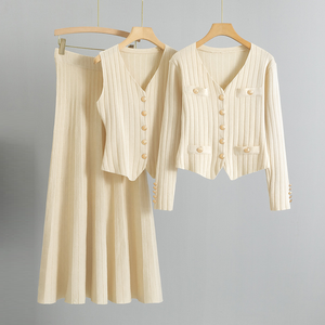 Conjunto de Punto de 3 Piezas <span class=keywords><strong>para</strong></span> Mujer, Top de <span class=keywords><strong>Chaleco</strong></span> <span class=keywords><strong>con</strong></span> Botones Dorados, Falda de Cintura Alta en Línea A, <span class=keywords><strong>Trajes</strong></span> Elegantes Casuales de Oficina - Product Image 2