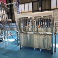 Ligne de production complète et automatique d'embouteillage d'eau minérale, machine de remplissage, de bouchage et d'étiquetage de bouteilles PET pour eau pure