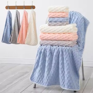 ผ้าขนหนูเช็ดผมแบบแจ็คการ์ดเนื้อคอรัลฟลีซ ซับน้ำได้ดี แห้งเร็ว นุ่มเหมือนก้อนเมฆ หมวกคลุมผมแบบใช้แล้วทิ้ง มินิโรล ซุปเปอร์ซับน้ำ ทอหนาพิเศษ - Product Image 3