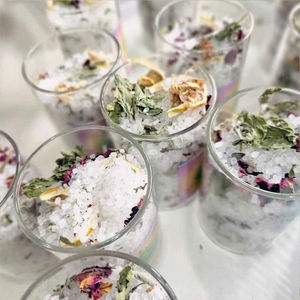 NATTH Sels de bain aux fleurs 100% Huile Essentielle Pure - Pour le Bain à Domicile et le SPA - Apaisant et Revitalisant pour la Peau et l'Esprit - Product Image 2