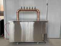 Distributeur de bière Kegerator commercial personnalisé en acier inoxydable avec refroidissement par compresseur pour bar
