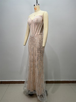 Robe de mariée sirène élégante et haut de gamme, style reine, ornée de perles brillantes et de broderies de sequins, coupe ajustée