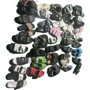 Sandalias Usadas para Hombre, Pantuflas de Marca Internacional de Segunda Mano, Venta al Por Mayor en Fardos, Tallas 7, 8, 9, 10, 11, 12 - Product Image 3
