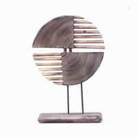 Produsen Menjual Kerajinan Buatan Tangan Asli Bambu dan Kayu Berbentuk Kipas Dekorasi Desktop Kreatif Abstrak Ornamen Pemodelan