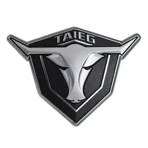 Insignias de coche divertidas personalizadas Logotipo de coche cromado ABS con cabeza de toro 3D Insignia de plata mate