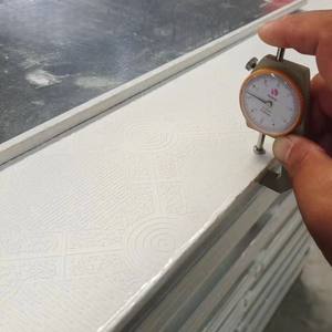 WLX Perú Cielo Razo De Vinil Con Yeso Pvc yeso azulejos de techo vinilo falso cielo yeso techo Cielo Falso Tipo yeso 60x60 - Product Image 2