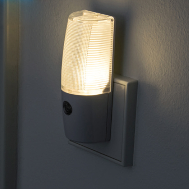 New Arrival Motion-activated Magnetic Wireless ABS With Battery Daylight CDS Sensor Led Night Light
