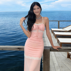 ชุดเดรสสีชมพูอ่อนสไตล์ยุโรปอเมริกันสำหรับผู้หญิง แต่งลูกปัด ทรงเข้ารูปทรงเมอร์เมด เหมาะสำหรับใส่ไปเที่ยวชายหาดในวันหยุด - Product Image 2