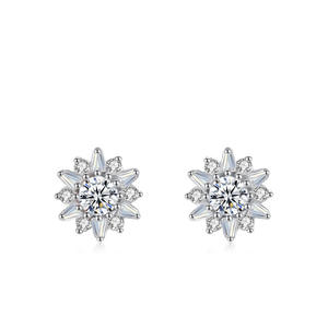 Versión personalizable en cobre. Románticos y lujosos pendientes de plata de ley S925 con circonita redonda brillante en forma de girasol para ella. - Product Image 1