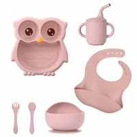 En gros, Ensemble de vaisselle d'alimentation pour bébé et tout-petit en silicone motif hibou, comprenant assiette à ventouse, gobelet d'apprentissage, bavoirs, bol, cuillère et fourchette