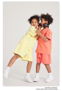 T-shirt Enfant 2026 S/S en Coton Lourd 100% Coton, Coupe Ample Européenne et Américaine, Qualité Supérieure, Couleur Unie, Manches Courtes - Product Image 1