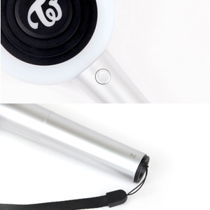 Light Stick da Concerto di Alta Qualità TWICE V2.0 con Laccetto Lampada a Mano LED in Plastica Merch Lightstick di Supporto per Idol K-pop per Fan - Product Image 4