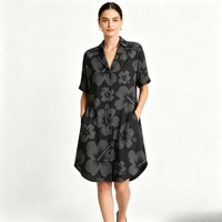 Robe décontractée en rayonne à imprimé floral personnalisé, col ouvert, manches courtes, style doux pour l'été, tissée, imprimée numériquement, naturelle