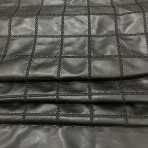 Tela de encaje bordado para vestido, tela de lujo de cuero PU negro de alta calidad con corte Floral - Product Image 2