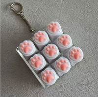Porte-clés en plastique en forme de patte de chat mignon avec lumière LED