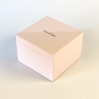 Boîte à bijoux en bois brillant avec doublure en daim, plateau amovible à compartiments multiples, boîte de rangement personnalisable avec logo pour bagues, boucles d'oreilles, bracelets, cadeaux