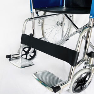 Fauteuil roulant manuel L+C 809, cadre en acier, siège noir, accoudoirs fixes, repose-pieds - Product Image 5