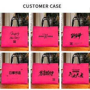 Sacs cadeaux en papier écologique réutilisable avec logo personnalisé avec couleur personnalisée pour emballage cadeau - Product Image 4