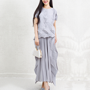 Conjunto de Falda y Top Casual de Dos Piezas Miyake, Diseño 2026, Conjunto Irregular de Dos Piezas para Mujer - Product Image 6