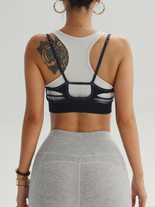 Женский спортивный бюстгальтер с вырезами и логотипом - Product Image 5