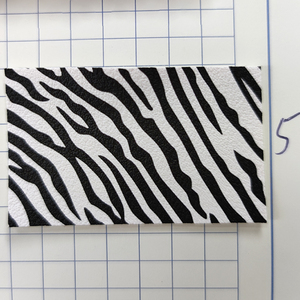 Rollo de tela de piel sintética con estampado de <span class=keywords><strong>cebra</strong></span>, bolsa de mano para disfraces - Product Image 4