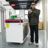 Machine de nettoyage laser antirouille d’oxydation de petite peinture 1000W 1500W machine laser de nettoyage portable
