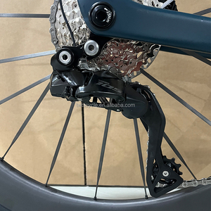 Cyctrac R18 7.7kg T800 24 Velocidades, Cambio Electrónico, Frenos de Disco Hidráulicos, Aero Racing Ordinario R18 (Edición Racing) R7170-2 - Product Image 3