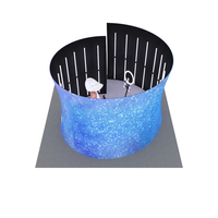 Cabine photo 360 avec écran LED incurvé et mur de fond pour photomaton