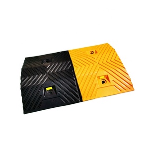 แผ่นกั้นความเร็วแบบพกพา ความแข็งแรงสูง สำหรับความปลอดภัยบนท้องถนน - Product Image 5