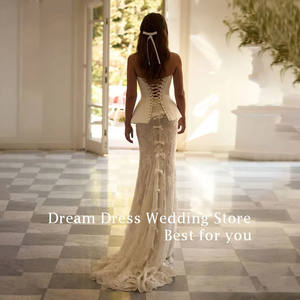 Elegantes Vestidos de Novia Estilo Sirena con Encaje y Cola Larga - Product Image 5