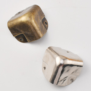 Wenzhou Platinum Link Aluminum <b>Corner</b> <b>Protectors</b> Antique Bronze Silver Protective Luggage Hardware Accessories - Product Image 1