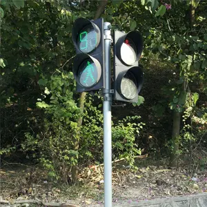 كاميرا مراقبة Cctv تمنع عبور الطريق كاميرا إضاءة LED تمنع مرور الأشخاص كاشف للطرق تعمل بالفولاذ لتوفير السلامة أثناء السير على الطرق السريعة