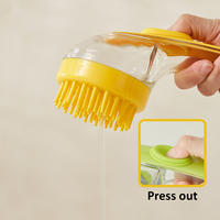 Nouvelle brosse de bain à tête de peigne de Massage magique avec matériau ABS en silicone à long manche pour chien chat toilettage-nouveau shampooing liquide à presser