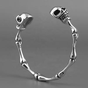 Brazalete de Acero Inoxidable con Diseños de Calaveras Fantasma para Hombre, Precio al por Mayor - Product Image 3