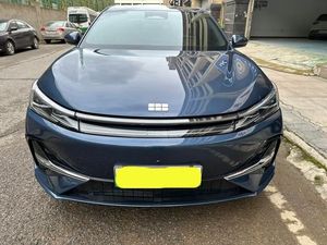 Geely Galaxy A7 EM 2025 150km Starship <span class=keywords><strong>Thunder</strong></span> God PHEV Sedán Familiar de Gama Alta Usado para Venta Global - Product Image 2