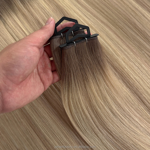 Extensions de cheveux Genius Weft à cuticules alignées, couleurs Balayage, trame simple, fines et invisibles, pouvant être coupées, sans retour, prêtes à être expédiées - Product Image 1