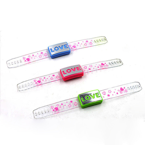Braccialetto LED LOVE da 8 Pollici, Braccialetto LED Lampeggiante Premium per Feste <span class=keywords><strong>e</strong></span> Concerti, Decorazioni Divertenti per Uso Scolastico - Product Image 3
