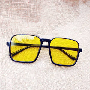 Gafas de Sol Retro ZT Half-Frame 002, Montura de Resina, Protección UV400 Clase 2, Lentes Amarillas Unisex, Origen Jinhua - Product Image 1