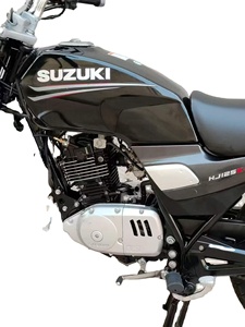 Moto <span class=keywords><strong>Yamaha</strong></span> YBR <span class=keywords><strong>125</strong></span> 125cc à moteur monocylindre refroidi par air, EFI, fiabilité garantie, finition noir brillant, entièrement en acier inoxydable - Product Image 4
