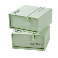 Boîte cadeau rigide rose poudré de luxe avec impression narrative pour la vente au détail de boutiques haut de gamme et l'emballage de cadeaux durables