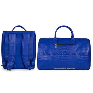 Juego de Bolso de Viaje de Fin de Semana y Mochila de Lujo en Piel de Cocodrilo Azul Rey con Logo Personalizado para Hombre y Mujer - Product Image 2