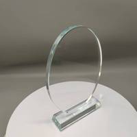 Usine pas cher en gros contenu personnalisé Laser gravure ovale cristal verre trophée prix blanc forme ovale verre trophée
