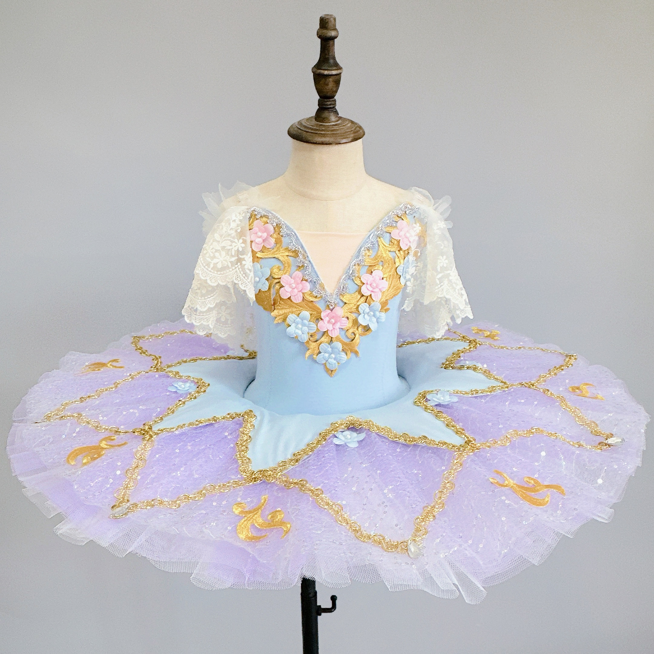 ดินแดนแห่งความฝันสีม่วง