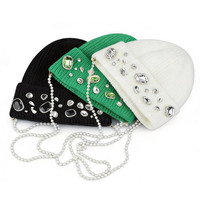 Berretto Invernale Personalizzabile di Alta Qualità con Logo, Cappello Lavorato a Maglia con Catena di Strass e Protezione per le Orecchie, Unisex per Adulti, Spiaggia e Viaggi