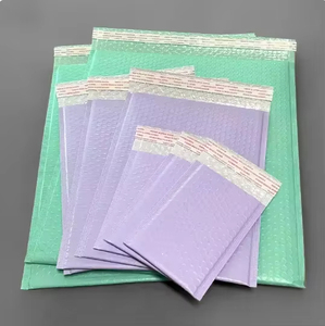 Sobres Acolchados de Papel Kraft con Burbujas Autosellables, Bolsas de Envío, Venta al por Mayor de Fábrica, Tamaño Personalizado, para Regalos, Manualidades, Zapatos y Calcetines - Product Image 3