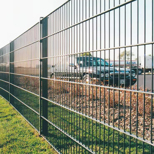 Allemagne Tapis à double tige de haute qualité Grille 868 Clôture en acier au carbone galvanisé + enduit de PVC Clôture résistante aux rongeurs et à l'eau - Product Image 2