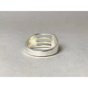 Vente en gros de bijoux fins en argent sterling pur 925 bague pour femme disponible au prix de gros auprès d'un exportateur indien - Product Image 5