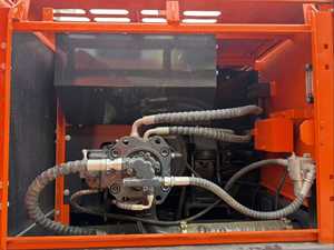 Vente en gros d'excavatrice sur chenilles Doosan DX225LC-9C d'occasion en bon état, 22,5 tonnes, 2023, capacité de la benne de 1,1 m, moteur de 125 kW, vente aux Émirats arabes unis - Product Image 3